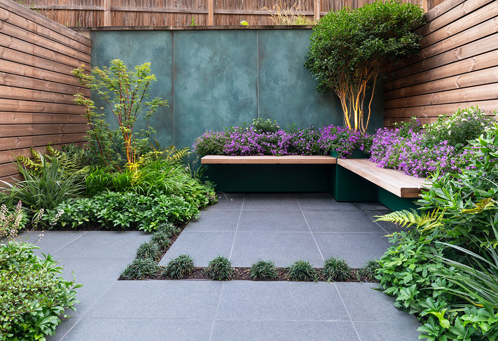 The Secret Courtyard - Rosemary Coldstream Garden Design