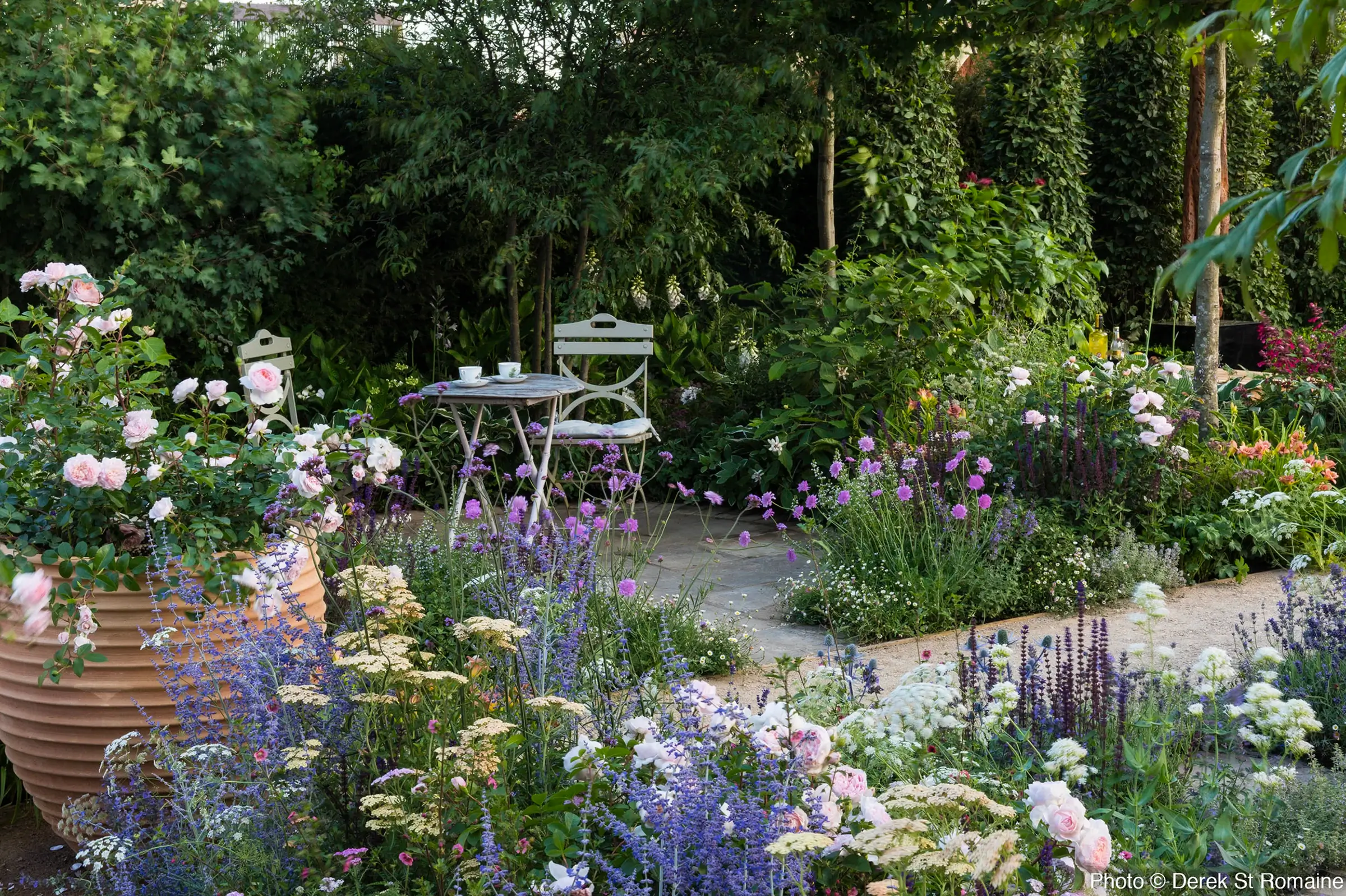 "Best of Both Worlds", a show garden by Rosemary Coldstream